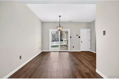 2018 Village Glen Drive, Wentzville, MO 63385 - Photo 7