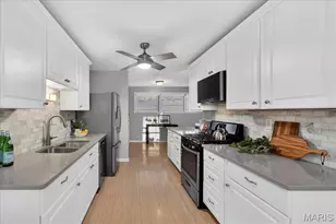 1254 Bonheur Dr, Saint Louis, MO 63146 - Photo 7