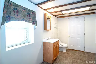 18105 Highway 8, St James, MO 65559 - Photo 23