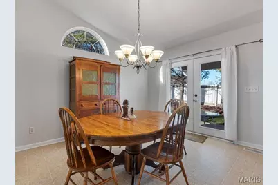 559 Winter Garden Drive, Fenton, MO 63026 - Photo 9