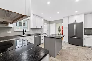 5747 Lansdowne Ave, Saint Louis, MO 63109 - Photo 3