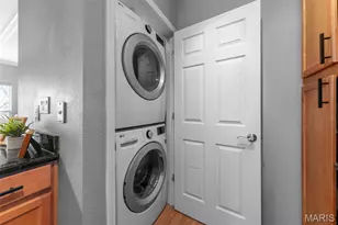 2706 Mcknight Crossing Ct, Saint Louis, MO 63124 - Photo 9