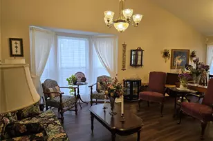 64 N Trumbull Cir, Saint Charles, MO 63301 - Photo 7