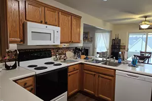 64 N Trumbull Cir, Saint Charles, MO 63301 - Photo 3