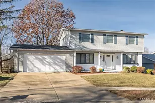 2285 Hill House Rd, Chesterfield, MO 63017 - Photo 3