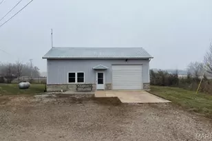 197 Old Springfield Rd, Bourbon, MO 65441 - Photo 1
