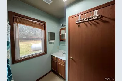 197 Old Springfield Road, Bourbon, MO 65441 - Photo 11