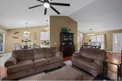 1375 Mosswoods Drive, Fenton, MO 63026 - Photo 9