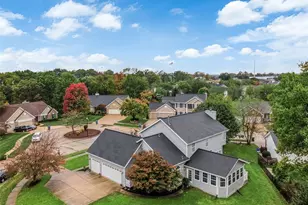 16015 Canterbury Estates Dr, Ellisville, MO 63021 - Photo 39