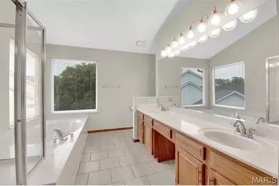 16015 Canterbury Estates Drive, Ellisville, MO 63021 - Photo 19