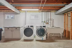 12381 Merrick Dr, Saint Louis, MO 63146 - Photo 31