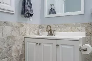 2482 Bonniebrook Dr, Maryland Heights, MO 63043 - Photo 19