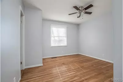 2482 Bonniebrook Drive, Maryland Heights, MO 63043 - Photo 13