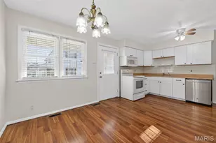 2809 Mayer Dr, Saint Charles, MO 63301 - Photo 17