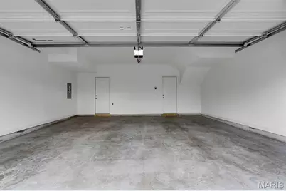 304 Indigo Court #304, Chesterfield, MO 63017 - Photo 5