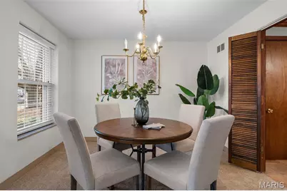 435 Hampshire Court, Webster Groves, MO 63119 - Photo 11