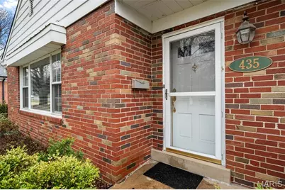 435 Hampshire Court, Webster Groves, MO 63119 - Photo 5