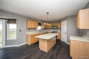 130 Burnt Oak Ct, Wentzville, MO 63385 - Photo 17