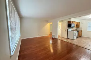 854 Loekes Dr, Florissant, MO 63031 - Photo 3