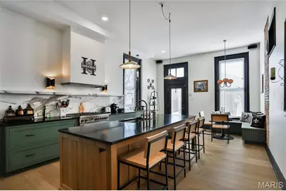 910 Lami Street, Saint Louis, MO 63104 - Photo 9