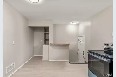 1223 Reale Avenue, Saint Louis, MO 63138 - Photo 9