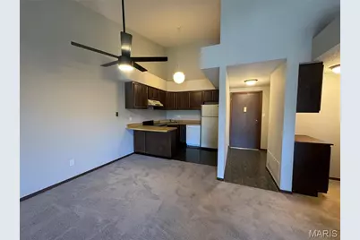 1400 Heritage Landing #305, Saint Charles, MO 63303 - Photo 7