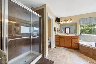 24 Milton Brennan Manor Ct, Wentzville, MO 63385 - Photo 33