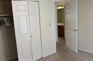 15623 Cedarmill Dr, Chesterfield, MO 63017 - Photo 17