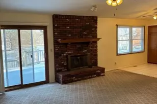 15623 Cedarmill Dr, Chesterfield, MO 63017 - Photo 5