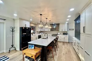 213 W Wood St, Shelbina, MO 63468 - Photo 5