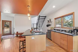 6252 N Lakeshore Dr, Byrnes Mill, MO 63051 - Photo 5