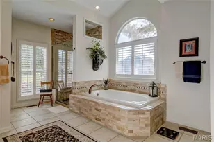 2109 Saddlebred Ct, Chesterfield, MO 63005 - Photo 19