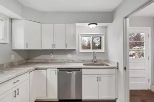 212 Lindy Blvd, Ballwin, MO 63021 - Photo 9