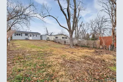 212 Lindy Boulevard, Ballwin, MO 63021 - Photo 21