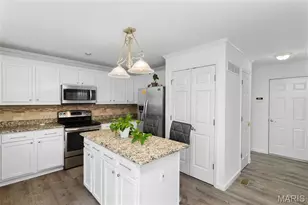 627 W Falls Ct, O'Fallon, MO 63368 - Photo 13