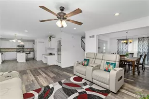 627 W Falls Ct, O'Fallon, MO 63368 - Photo 9