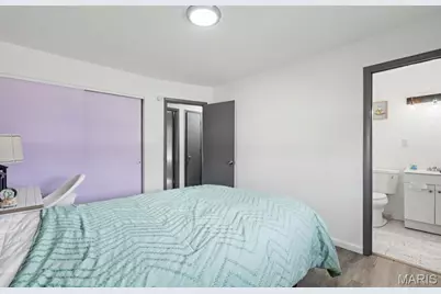 915 Shamrock Drive, Hazelwood, MO 63042 - Photo 11