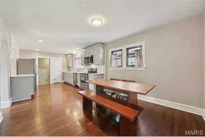 1105 North & South Road, University City, MO 63130 - Photo 3