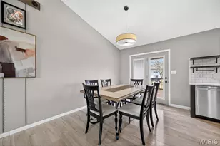 3065 Laurel Village Cir, Saint Peters, MO 63376 - Photo 15