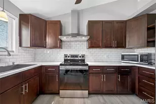 3065 Laurel Village Cir, Saint Peters, MO 63376 - Photo 3