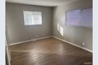 11551 Sherrington Drive, Spanish Lake, MO 63138 - Photo 7