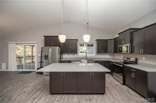 717 Ramblewood Cir, Wentzville, MO 63385 - Photo 13