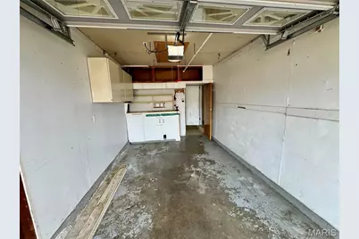 6334 Hurstgreen Lane, Affton, MO 63123 - Photo 5