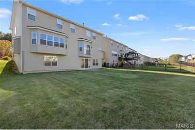 1389 Red Oak Plantation Drive, Ballwin, MO 63021 - Photo 39