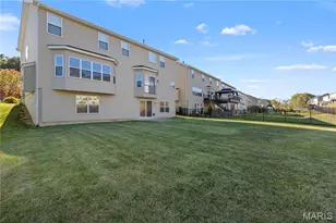 1389 Red Oak Plantation Dr, Ballwin, MO 63021 - Photo 39