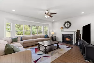 1389 Red Oak Plantation Drive, Ballwin, MO 63021 - Photo 9