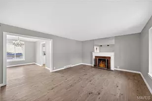 1051 North and South Rd, Saint Louis, MO 63130 - Photo 5