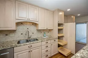 14924 Manor Lake Dr, Chesterfield, MO 63017 - Photo 23