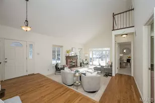 14924 Manor Lake Dr, Chesterfield, MO 63017 - Photo 7