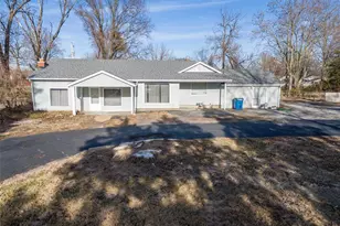 147 Elm Grove Ave, Hazelwood, MO 63042 - Photo 1